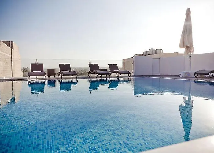 Sliema Tigne Suites